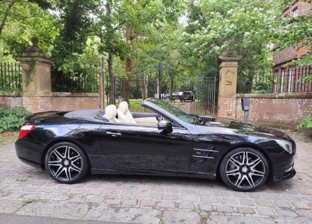 MERCEDES-BENZ