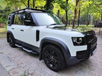 LAND ROVER DEFENDER 110